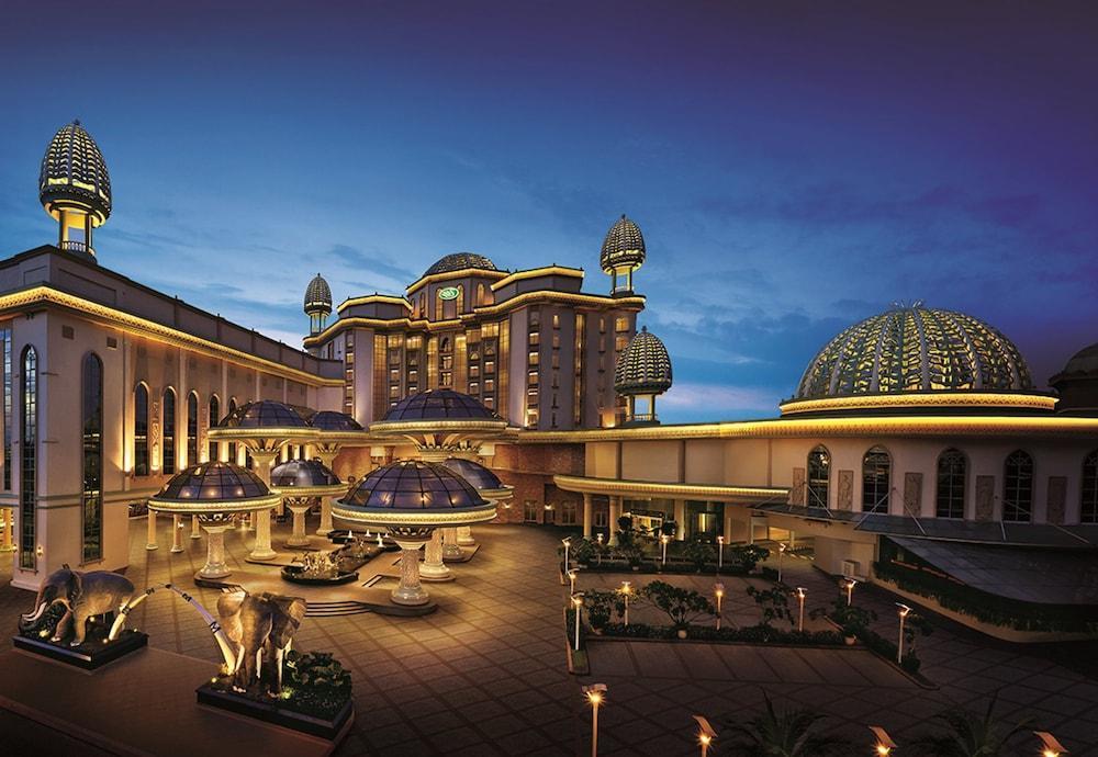 Sunway Resort Hotel Petaling Jaya Exterior photo